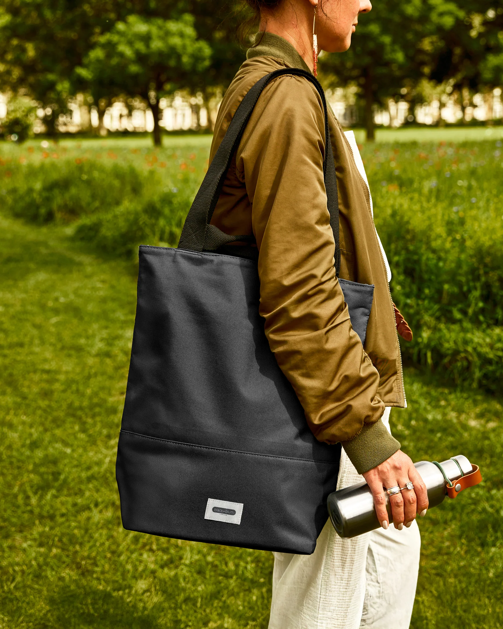 INSULATED TOTE BAG - Image 6